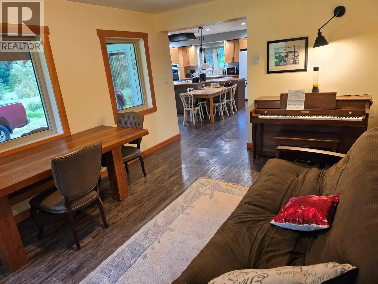 4638 6 Highway