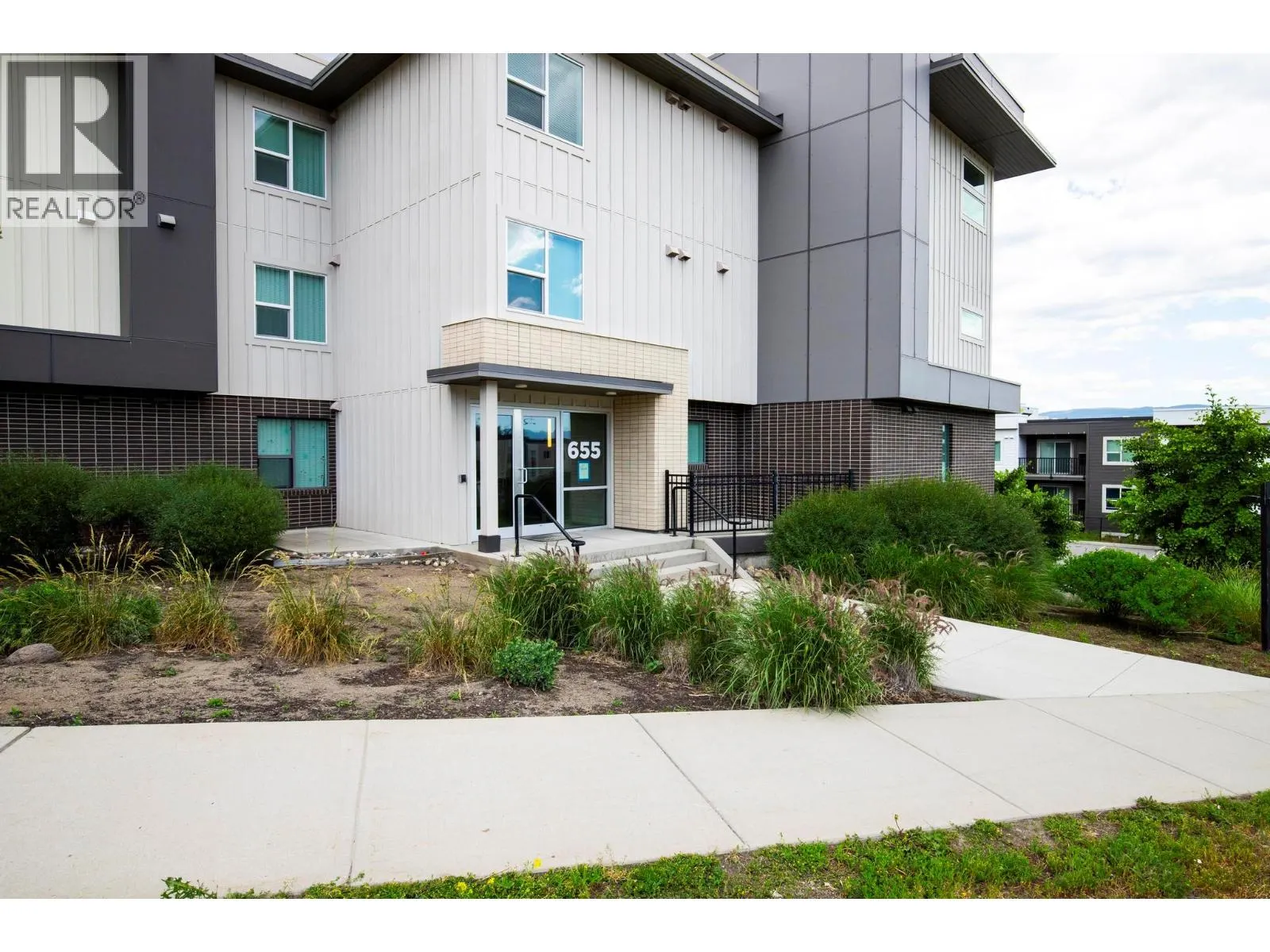 655 Academy Way Unit# 111