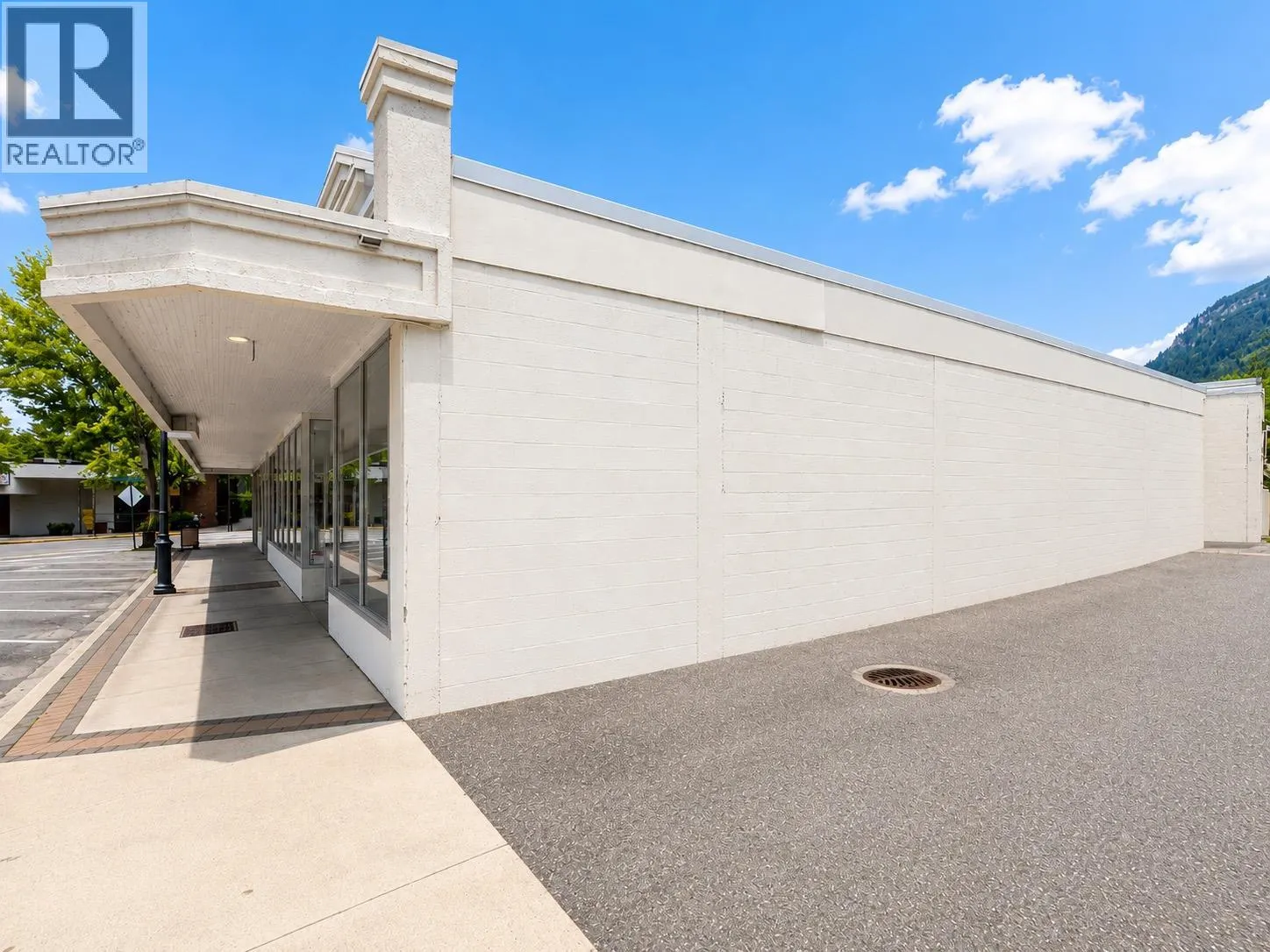 1127 4TH Street