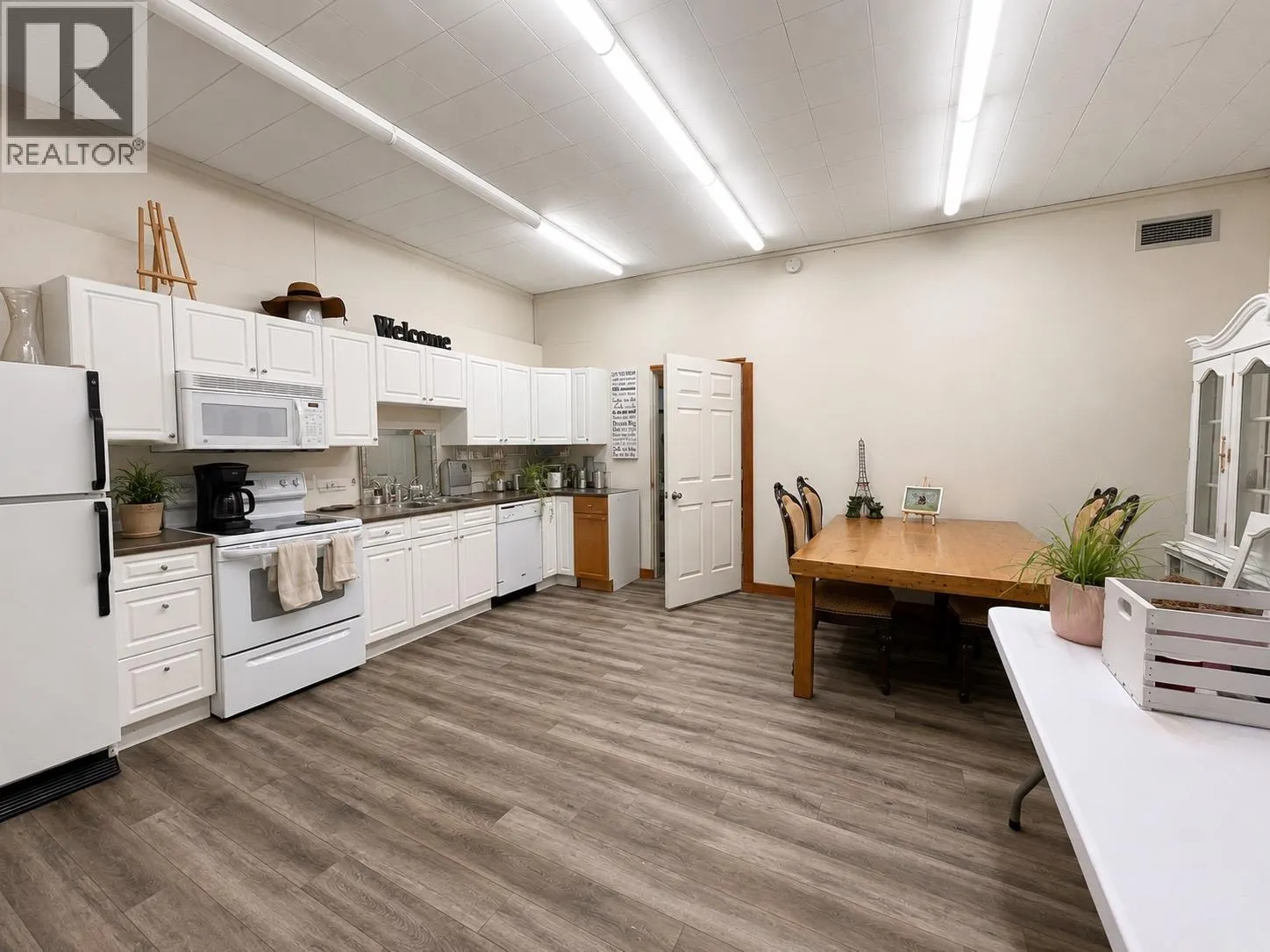 1127 4TH Street