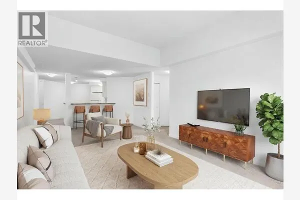 515 Houghton Road Unit# 311