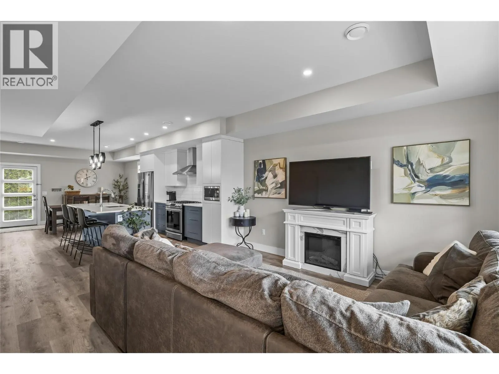 771 Raymer Avenue Unit# 2