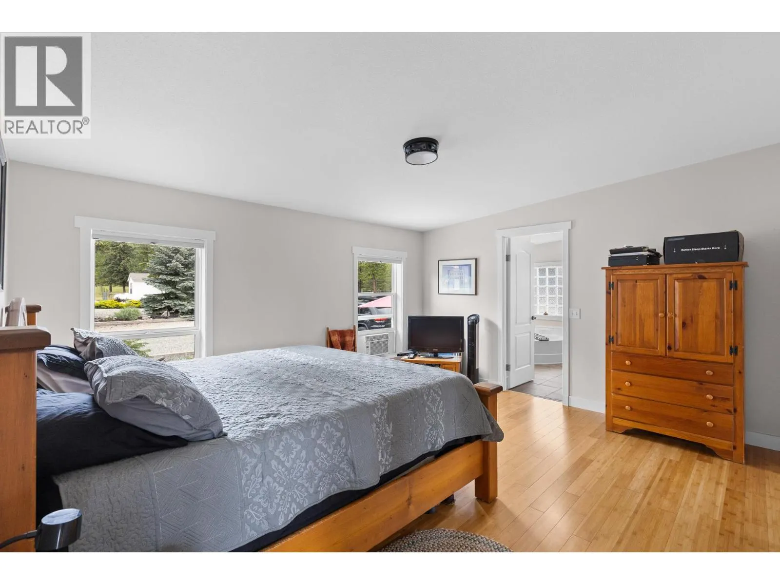 38 NINE MILE Place