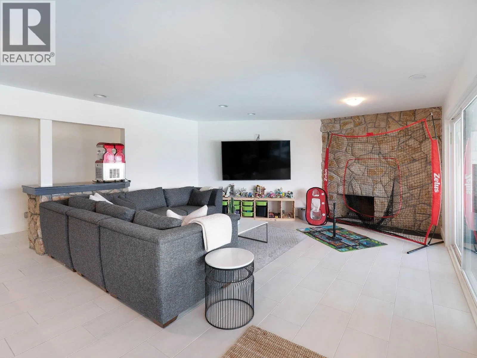 2519 Hillsborough Road