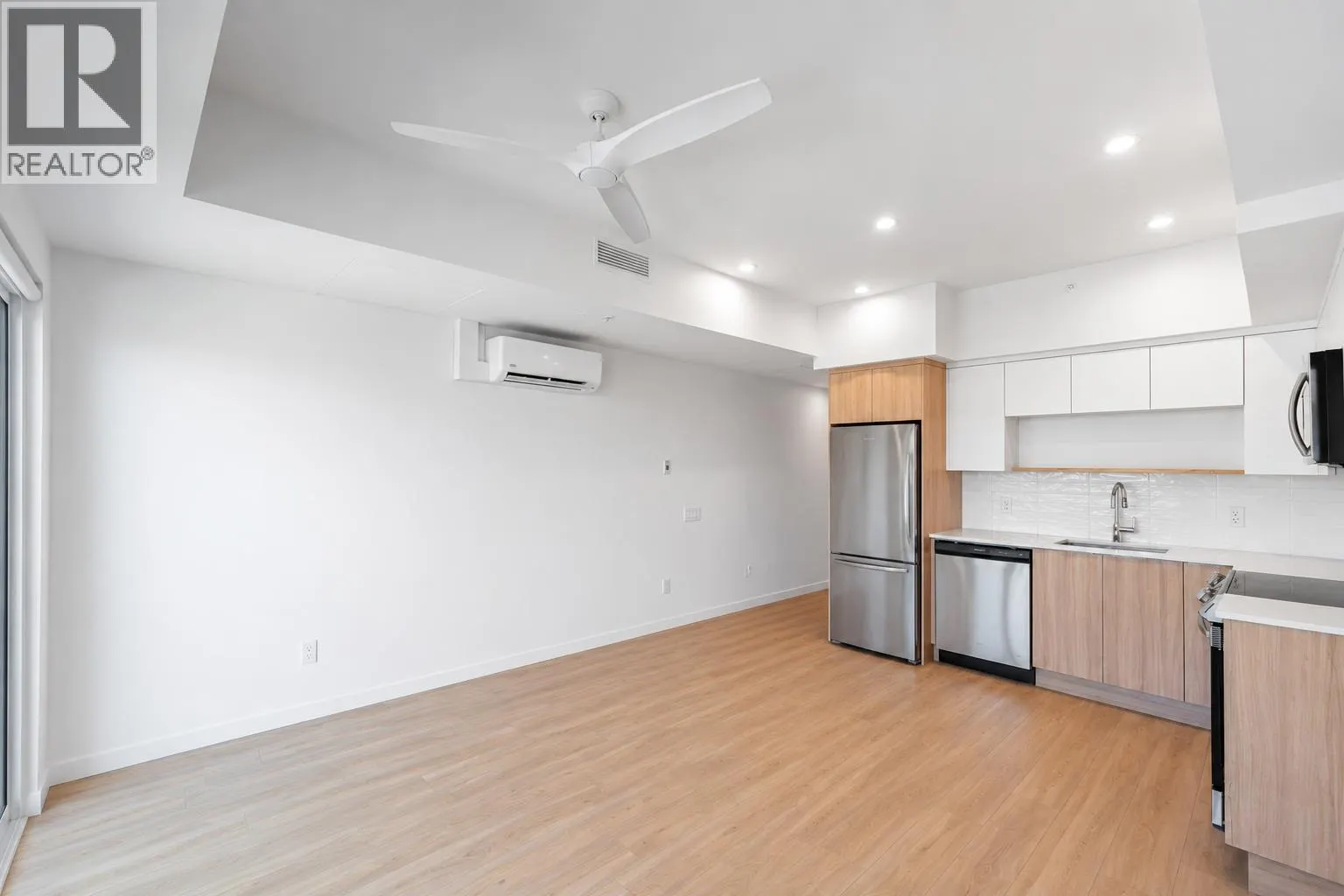 604 Cawston Avenue Unit# 610