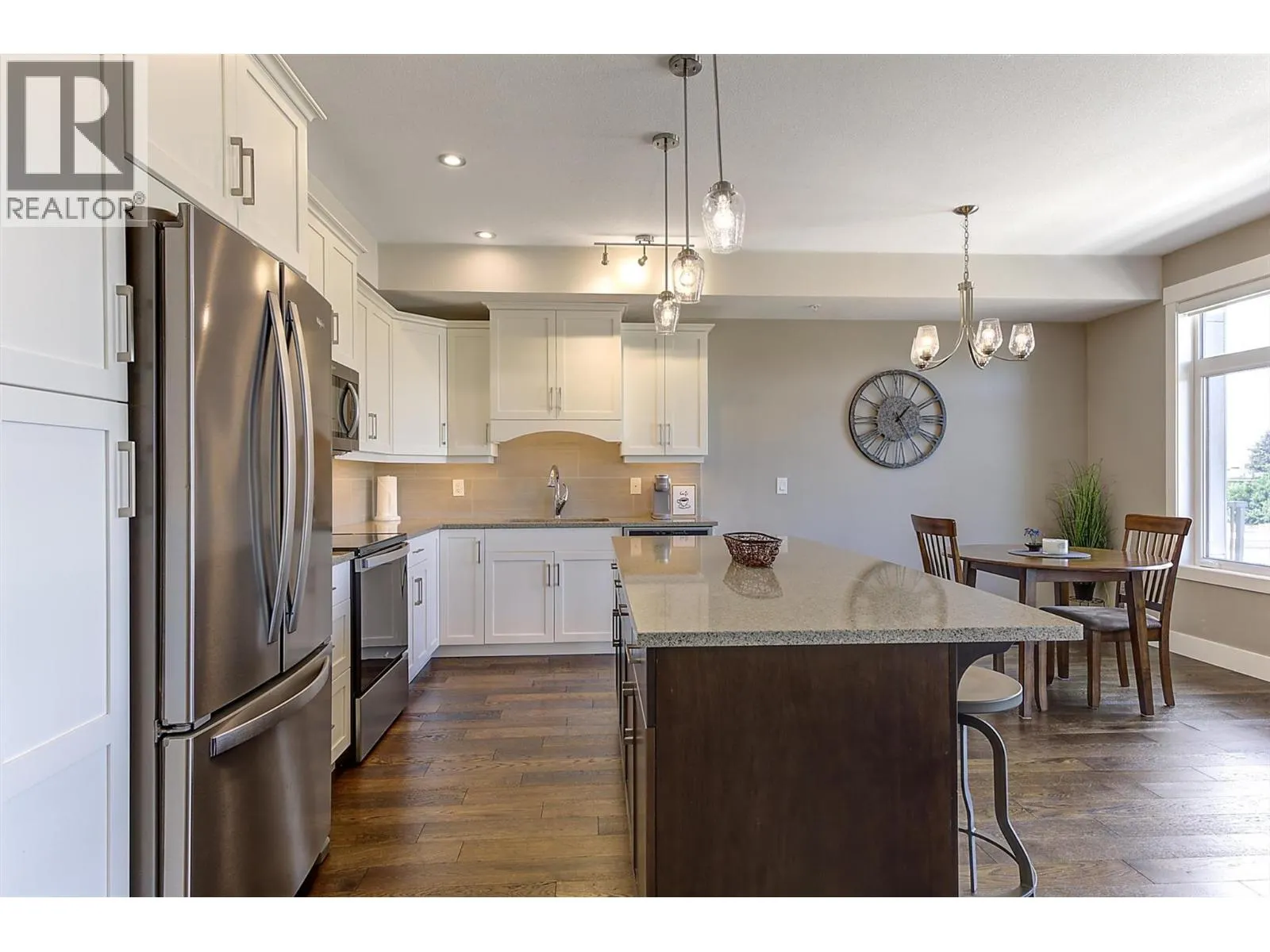 1165 Sutherland Avenue Unit# 405