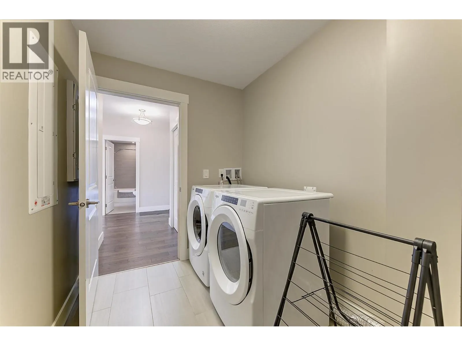 1165 Sutherland Avenue Unit# 405