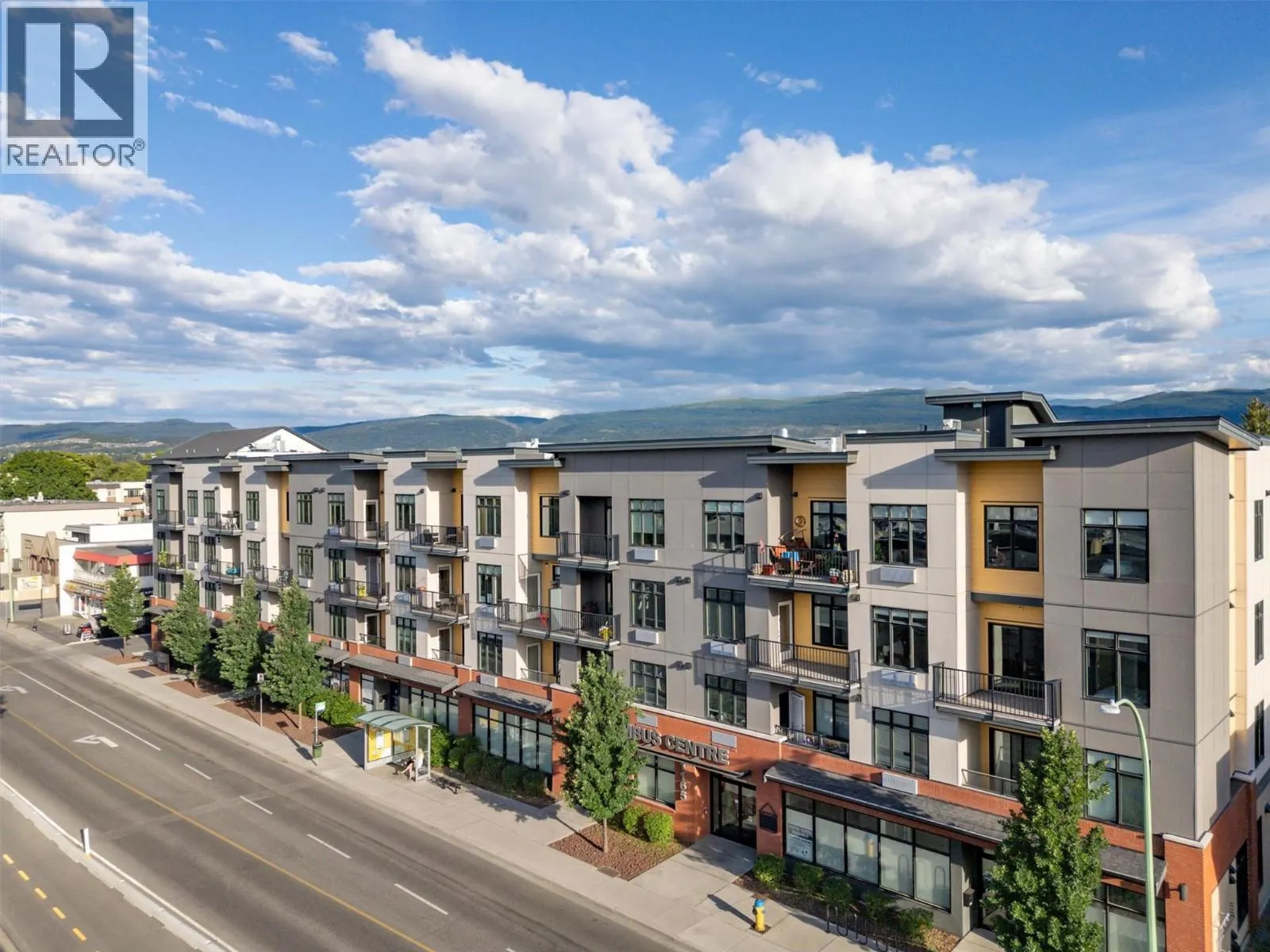 1165 Sutherland Avenue Unit# 405