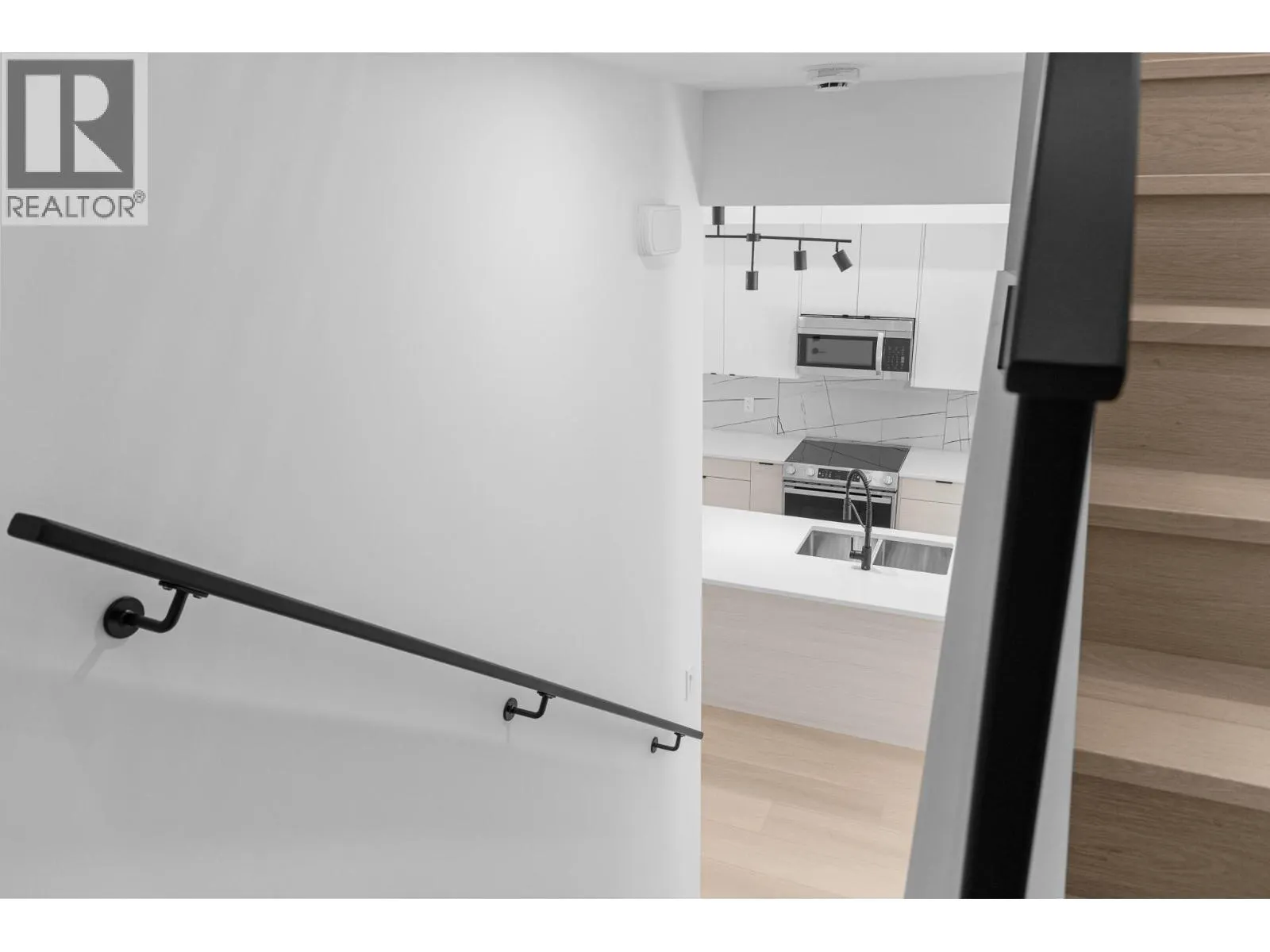9188 Tronson Road Unit# 2