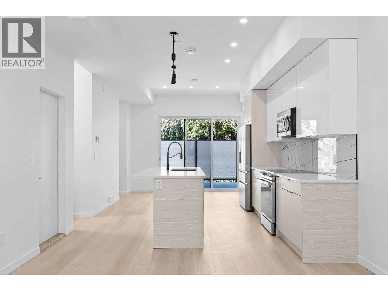 9188 Tronson Road Unit# 4