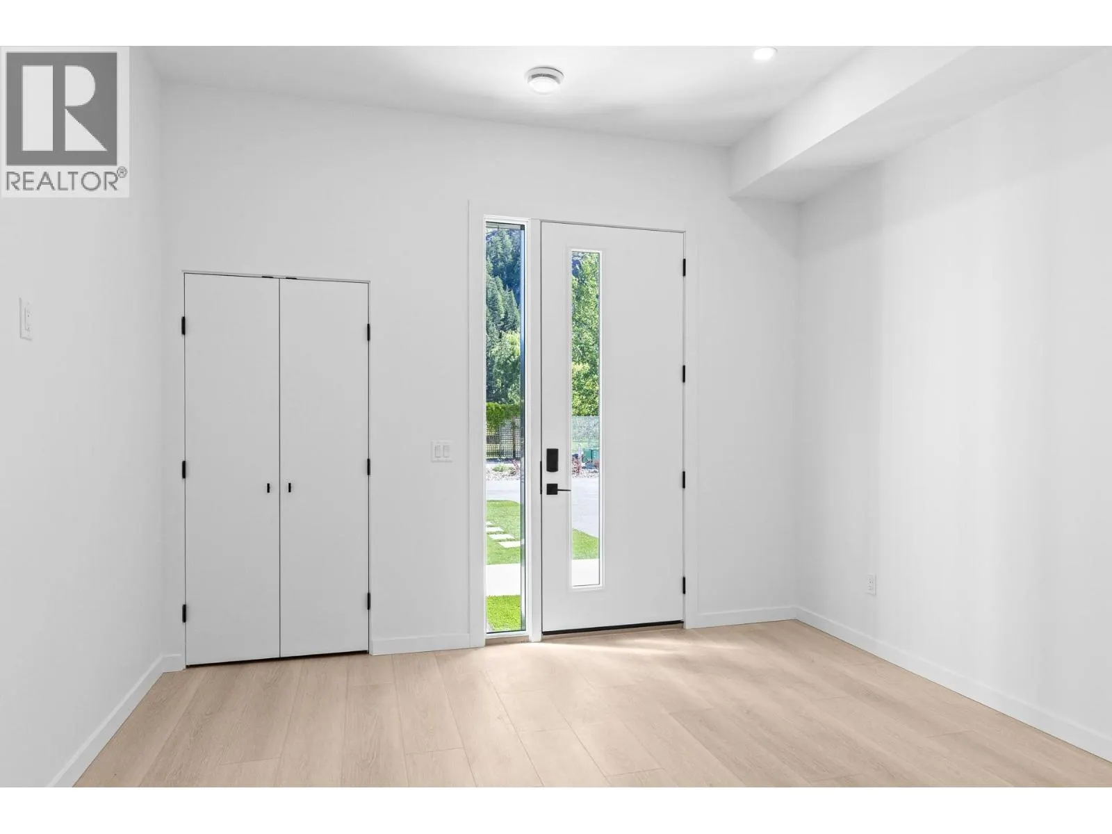9188 Tronson Road Unit# 4