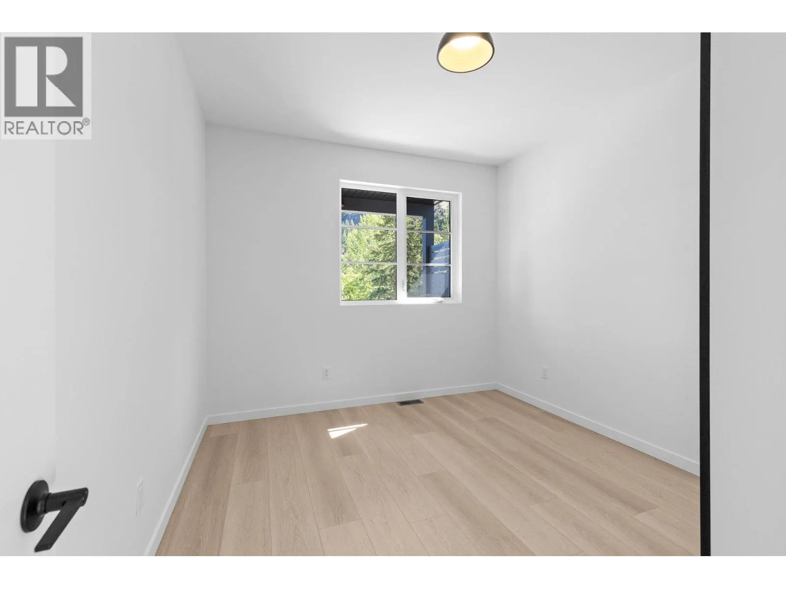 9188 Tronson Road Unit# 6