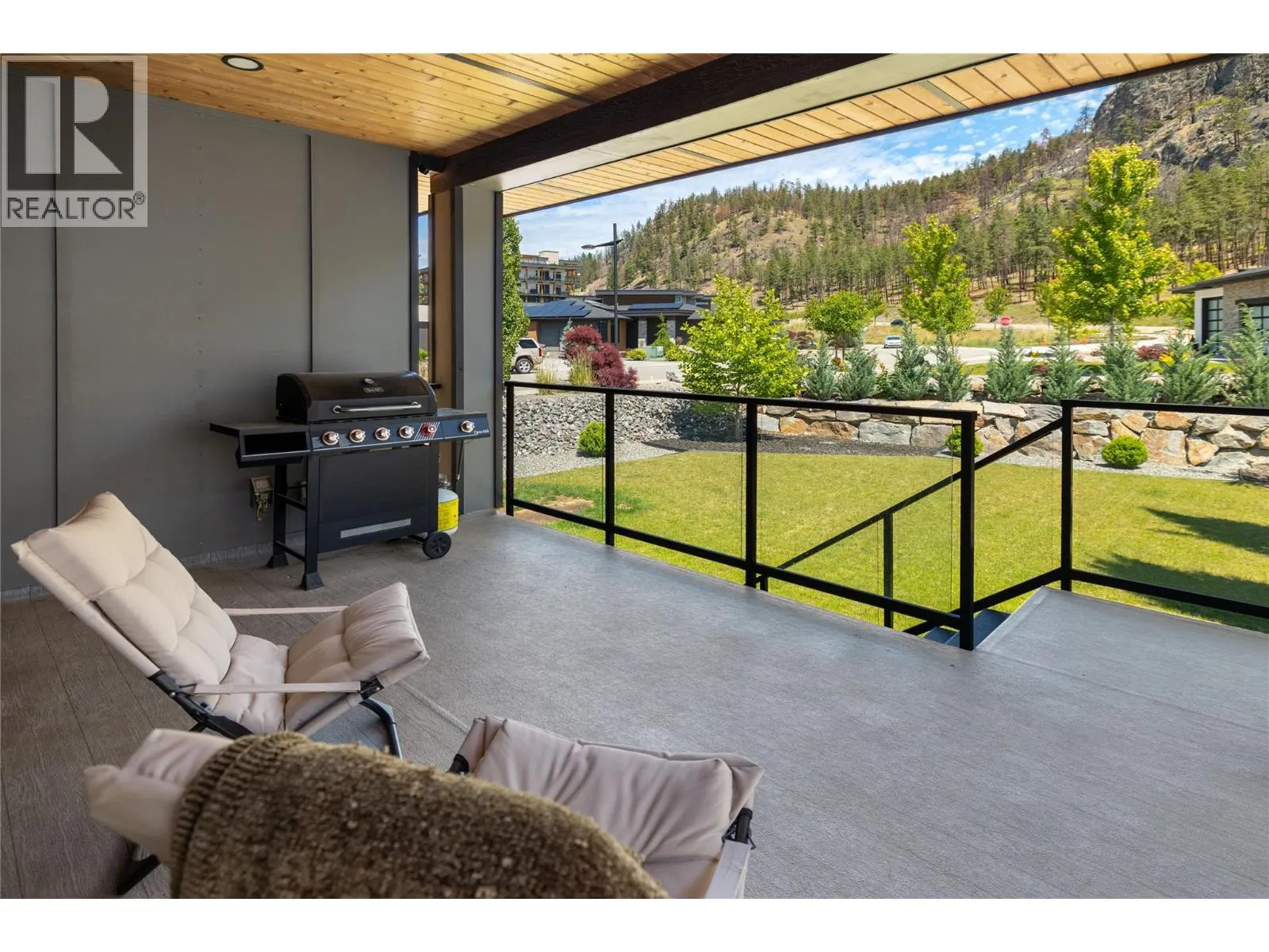9499 Ledgestone Road