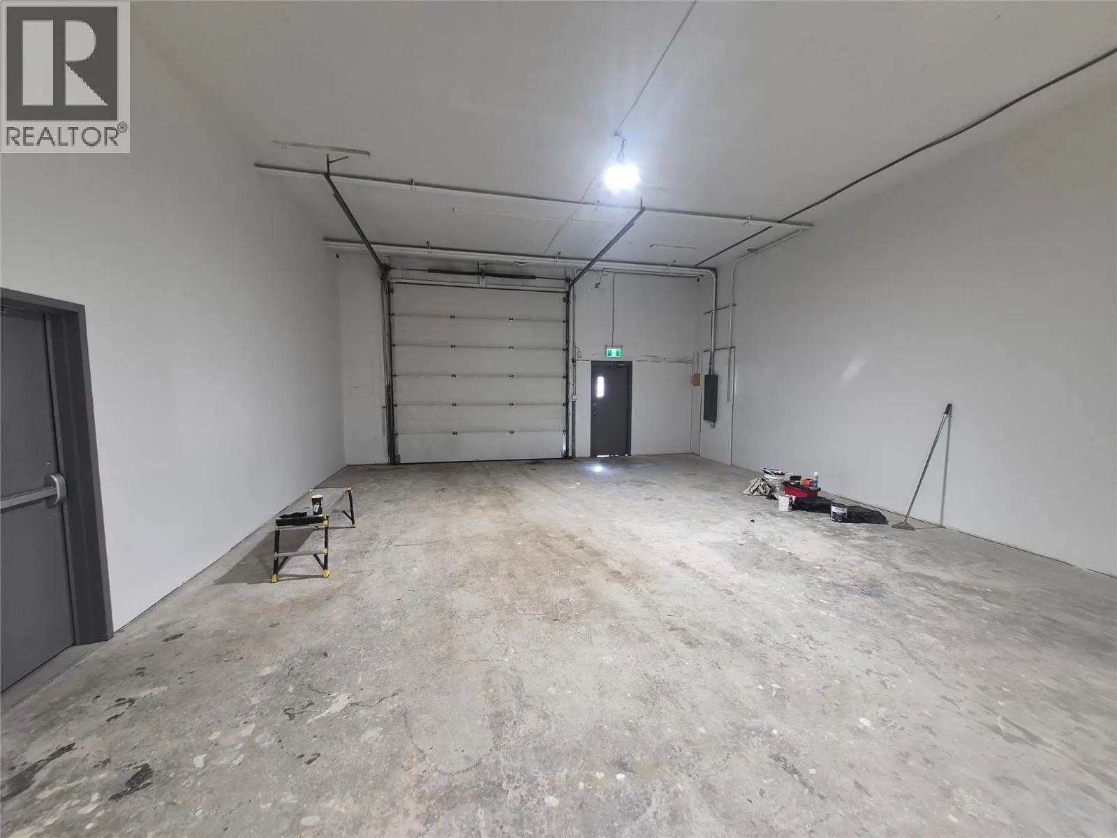880 Leathead Road Unit# 1 - 3