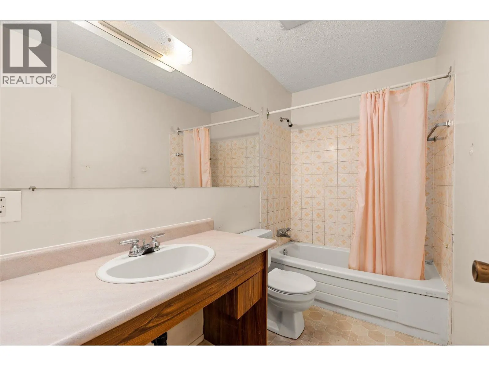 880 Badke Road Unit# 203A
