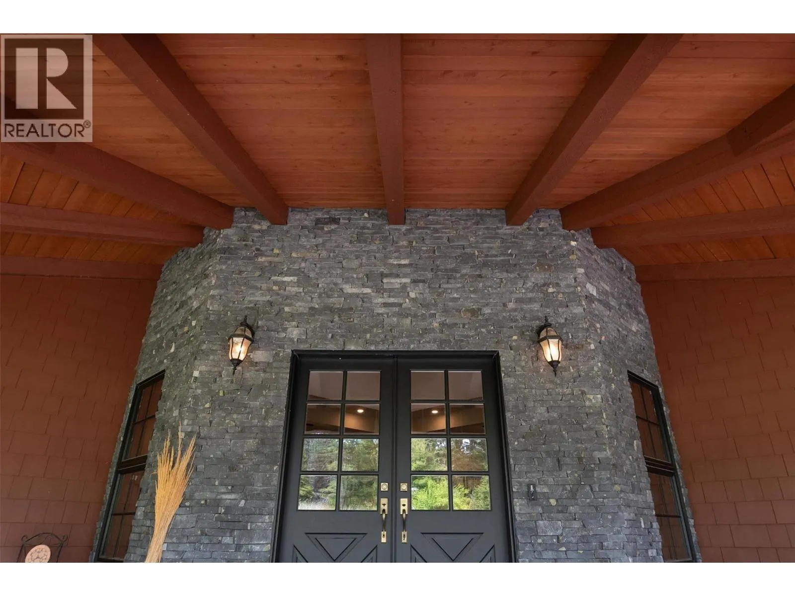 1306 Huckleberry Road