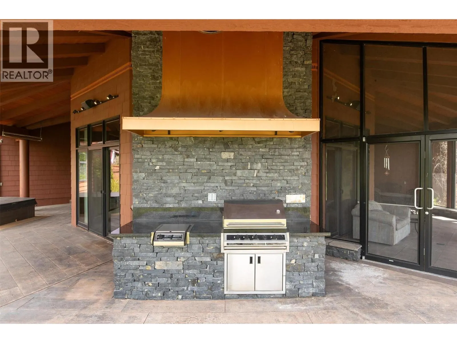 1306 Huckleberry Road
