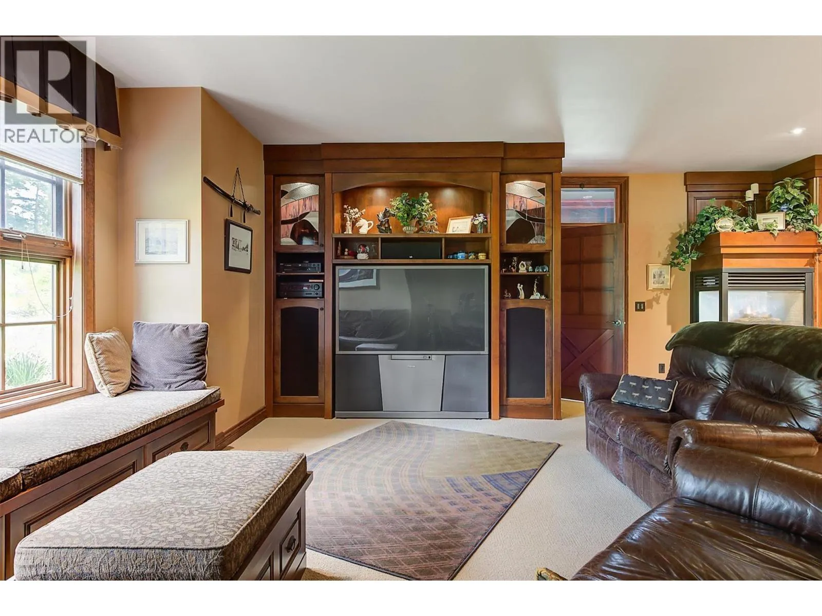 1306 Huckleberry Road