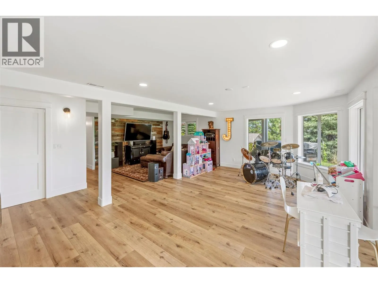 9331 CANYON VIEW Road