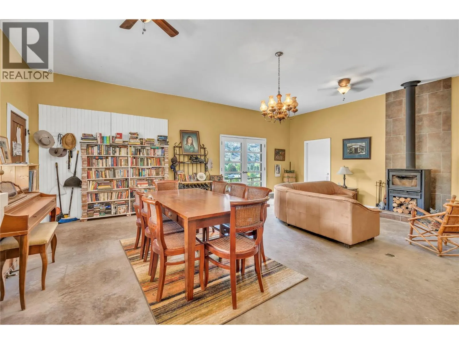 2795 Liddicoat Road