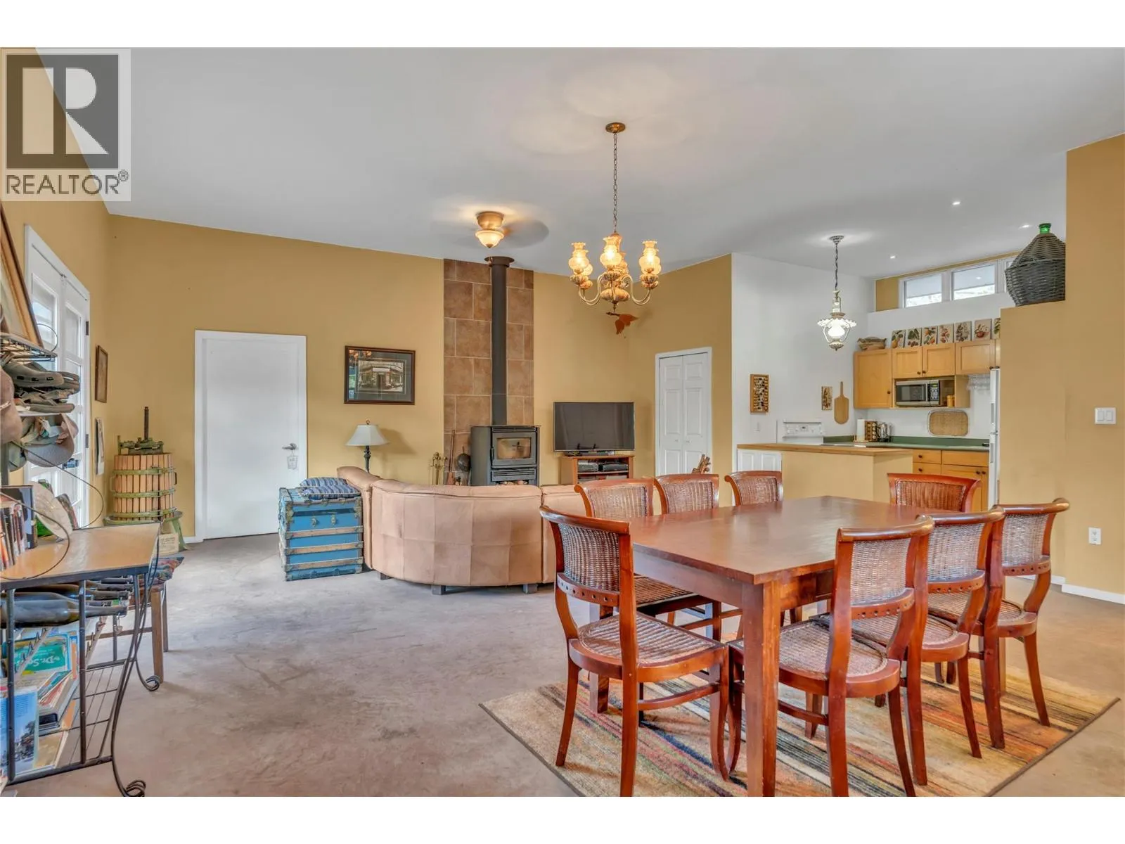 2795 Liddicoat Road