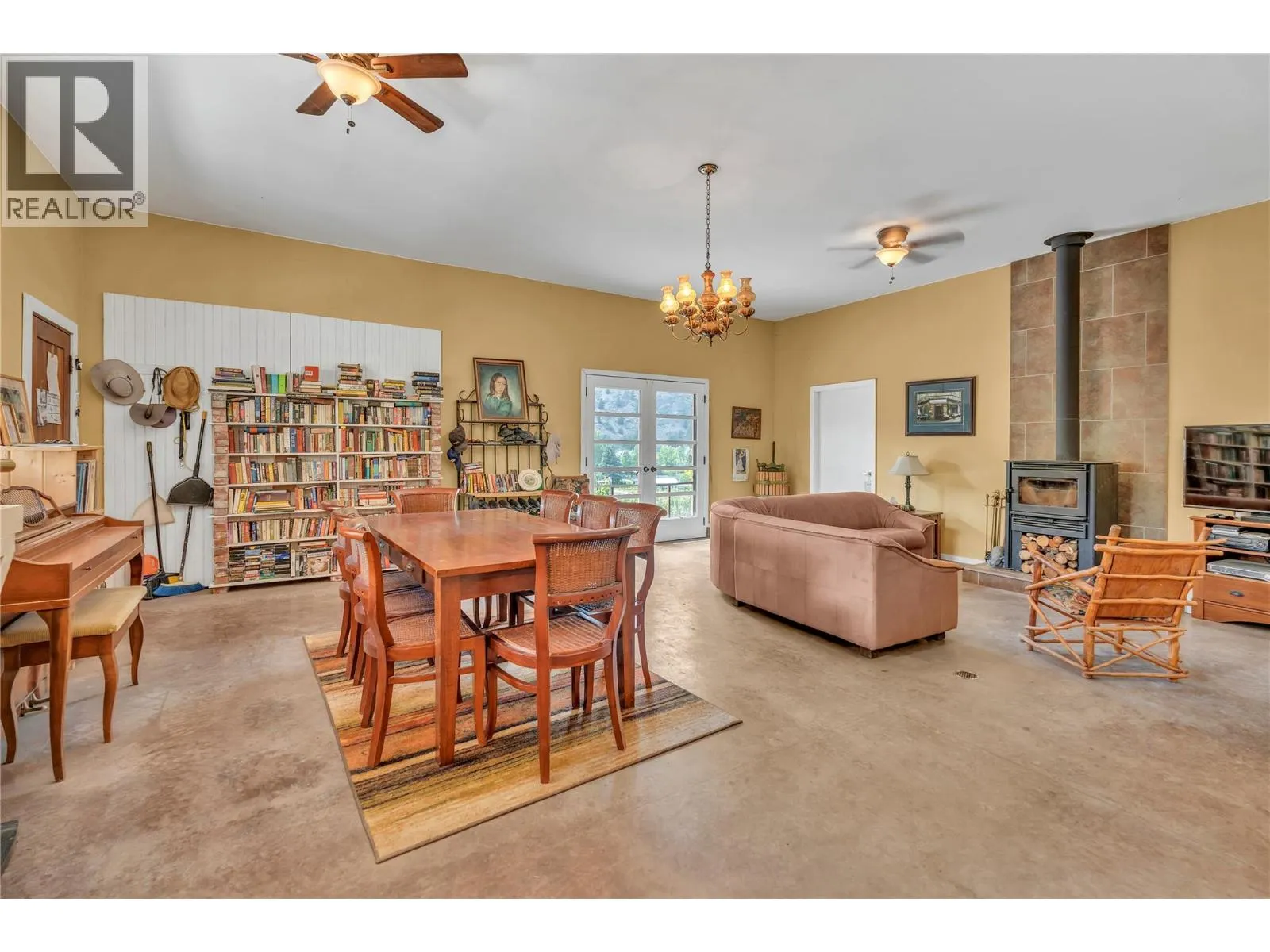 2795 Liddicoat Road