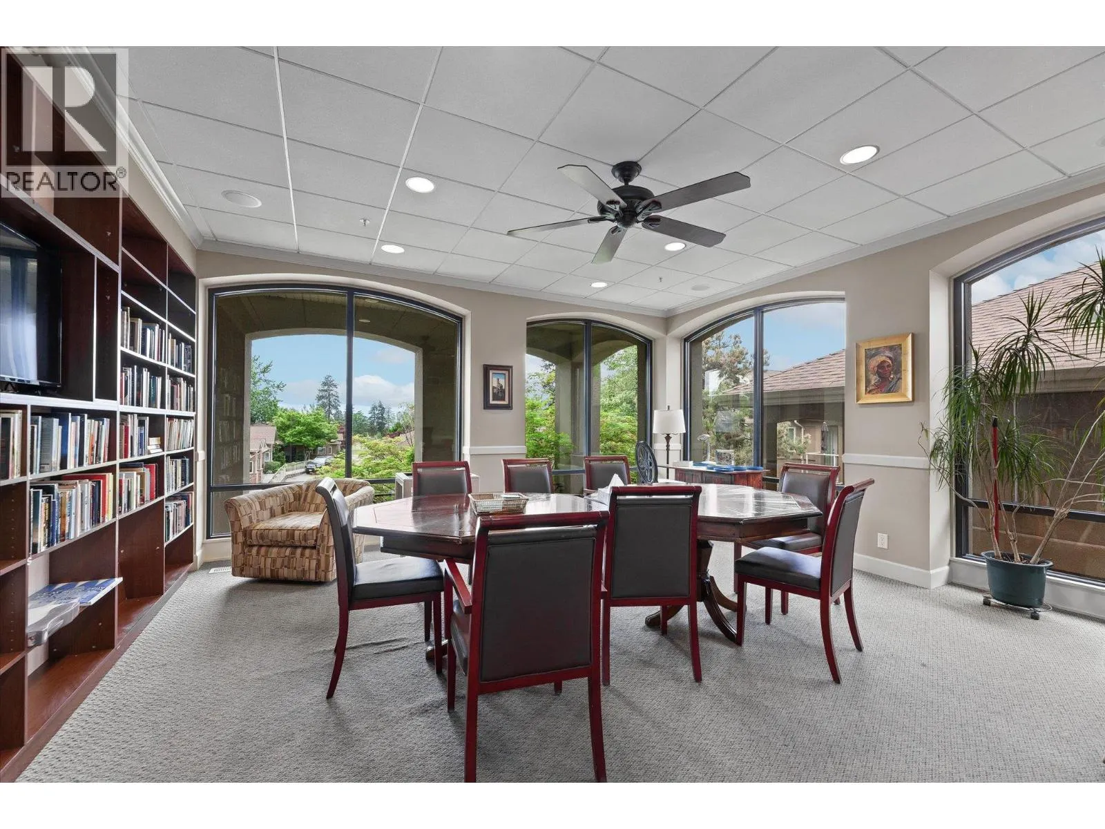 4433 Gordon Drive Unit# 212