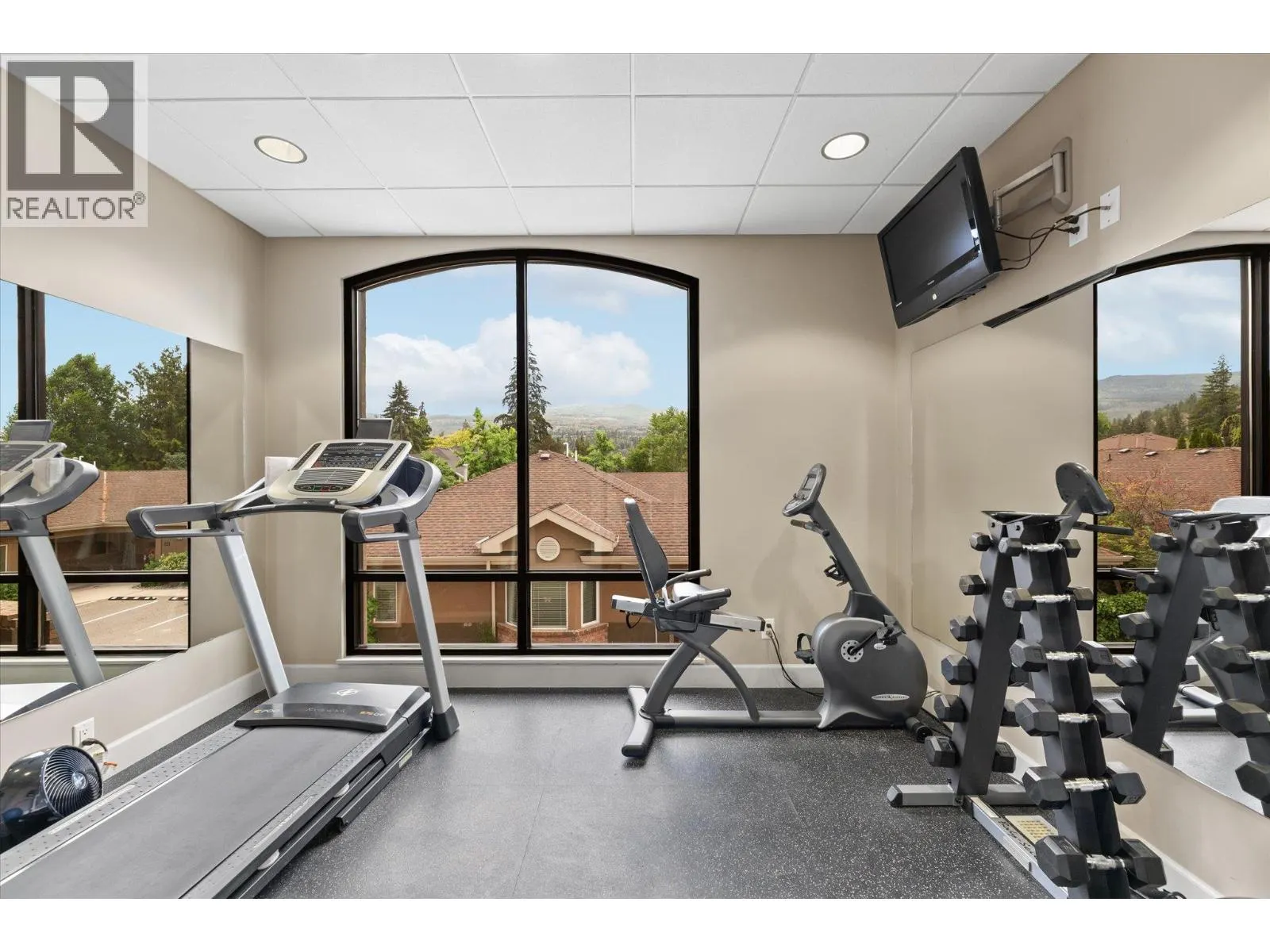 4433 Gordon Drive Unit# 212
