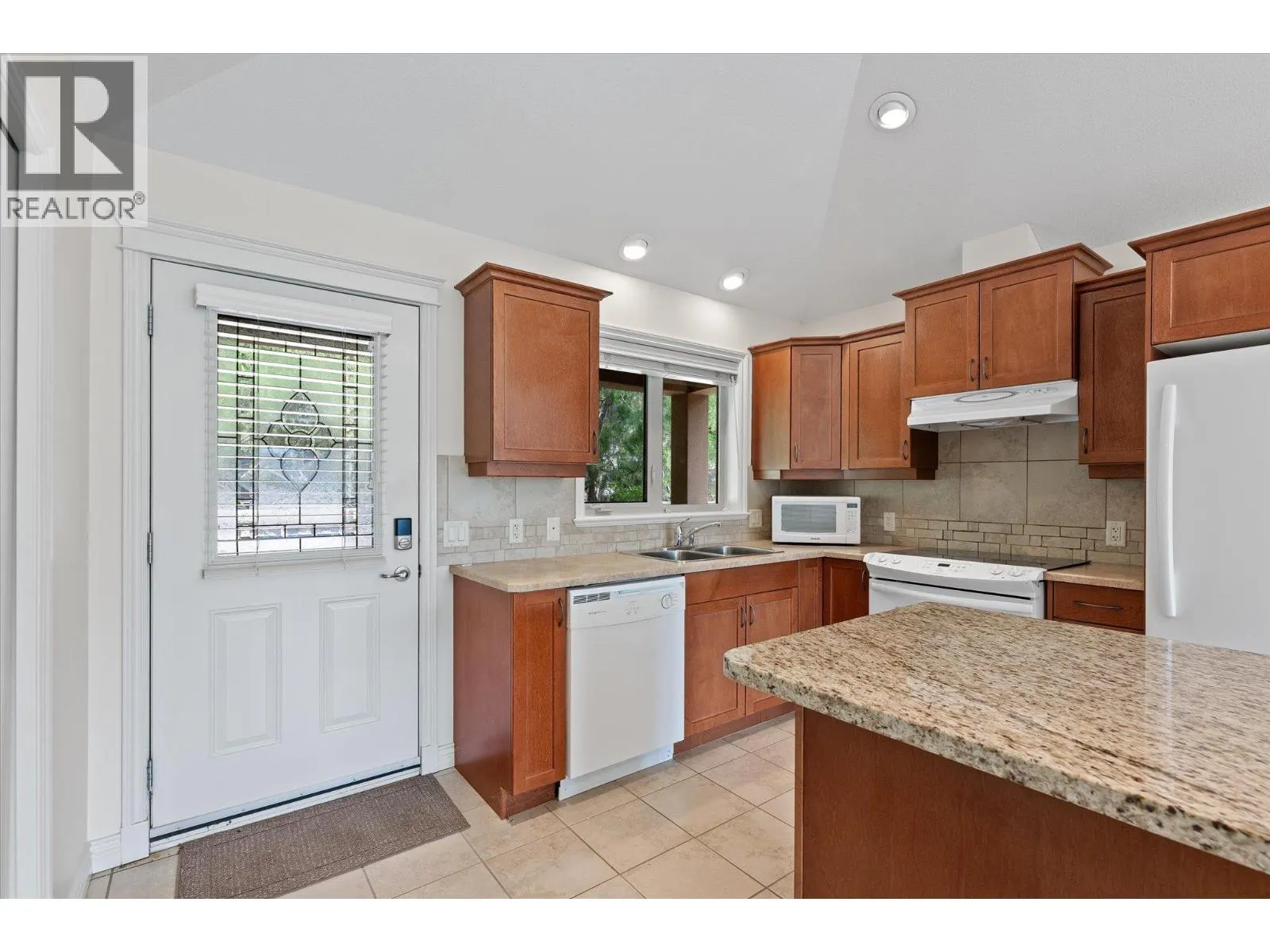 4433 Gordon Drive Unit# 212