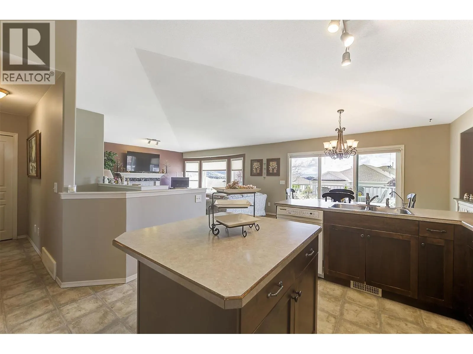 3684 Morningside Drive