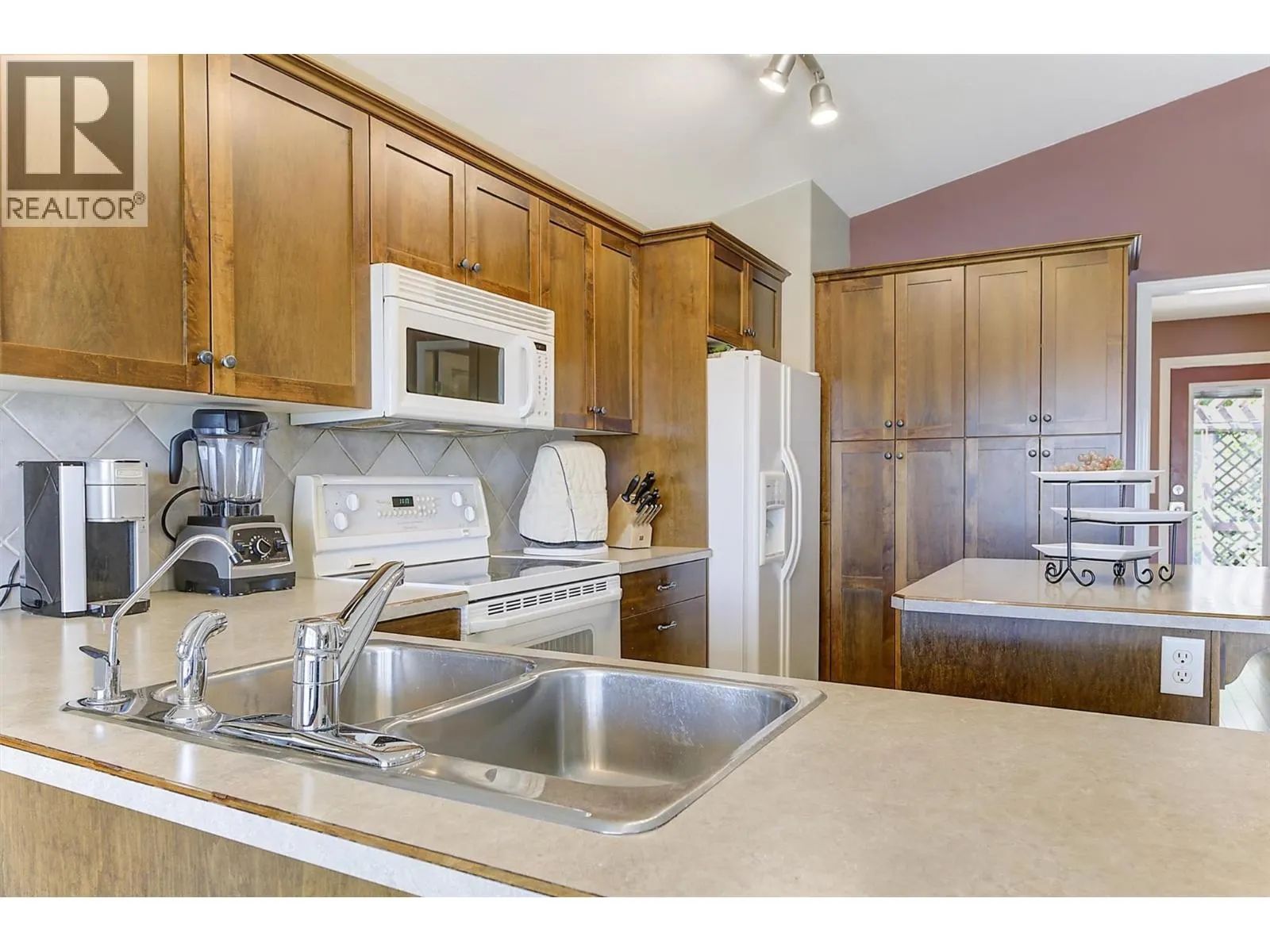 3684 Morningside Drive