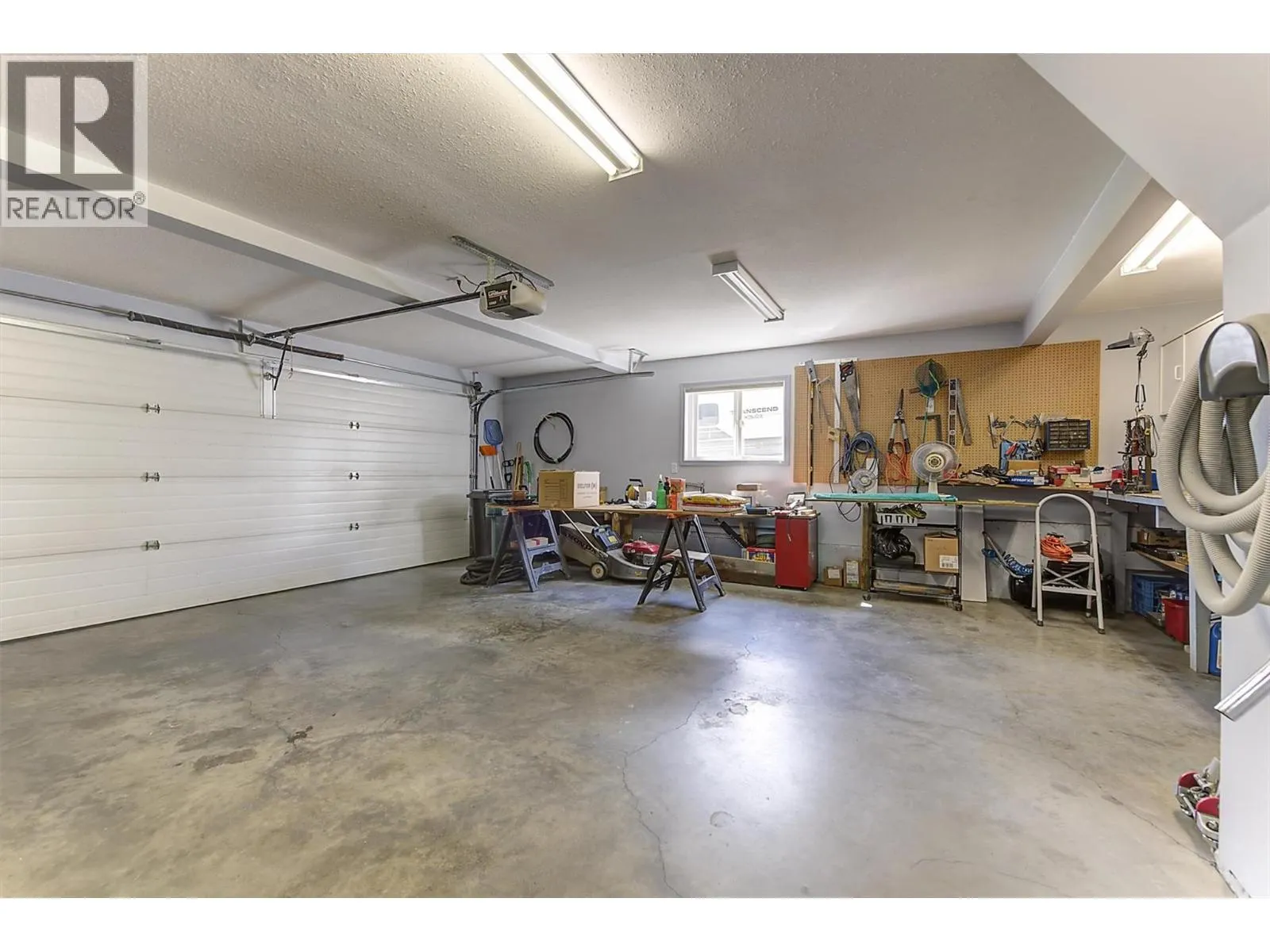3684 Morningside Drive