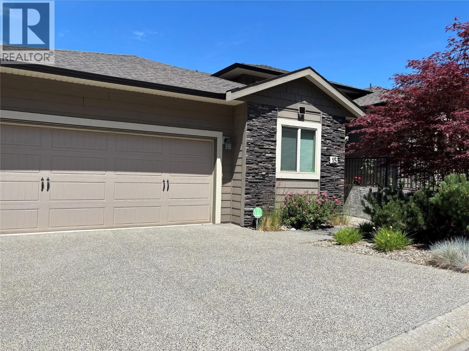 1040 Mt Revelstoke Place Unit# 15