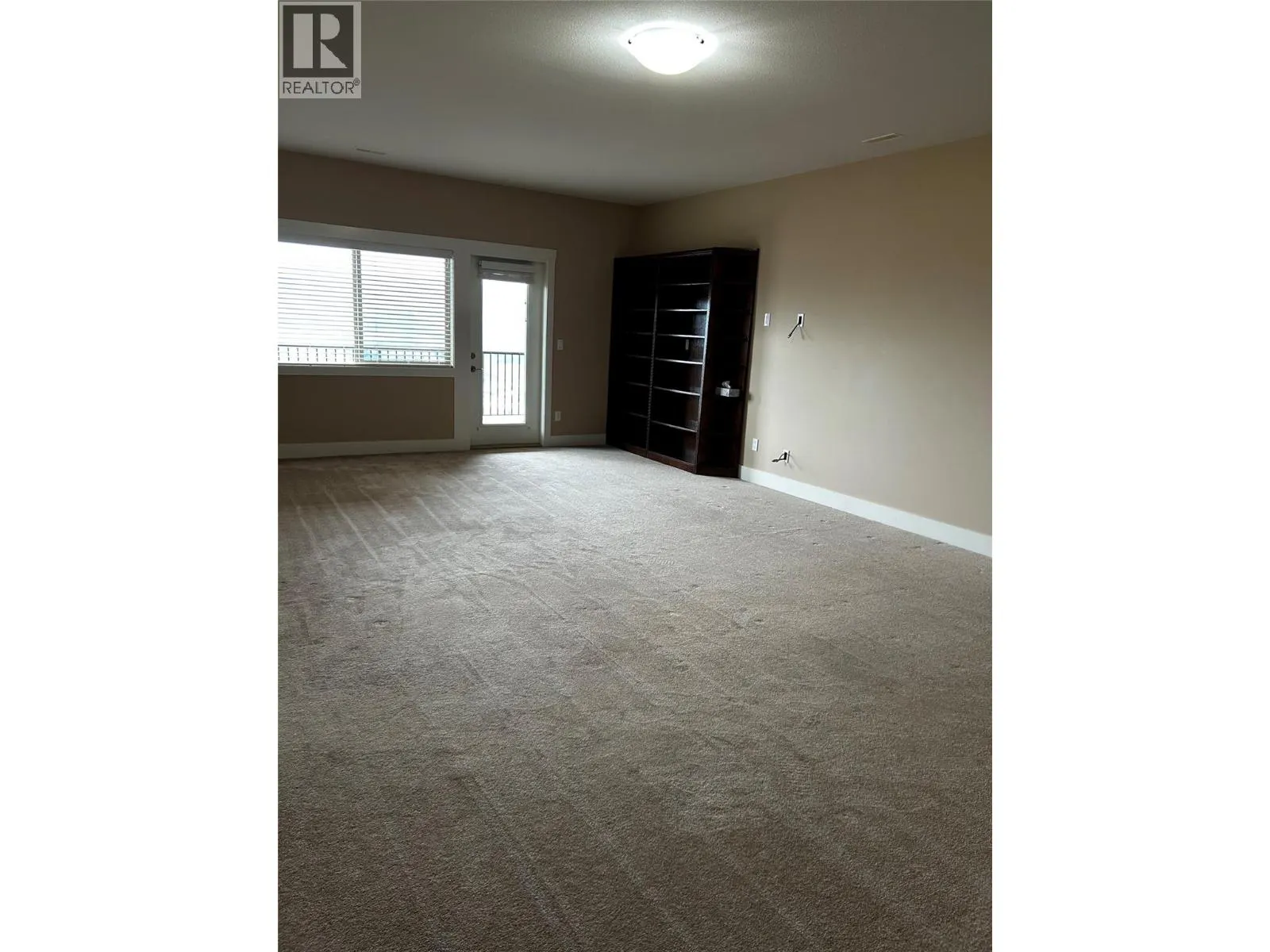 1040 Mt Revelstoke Place Unit# 15