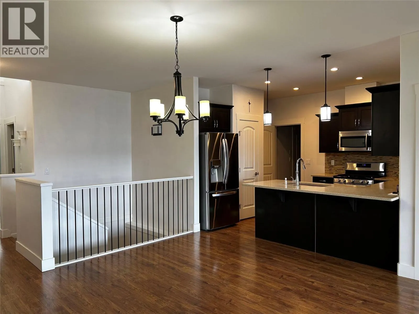 1040 Mt Revelstoke Place Unit# 15