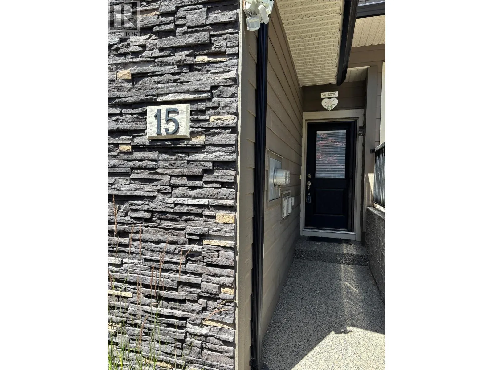 1040 Mt Revelstoke Place Unit# 15