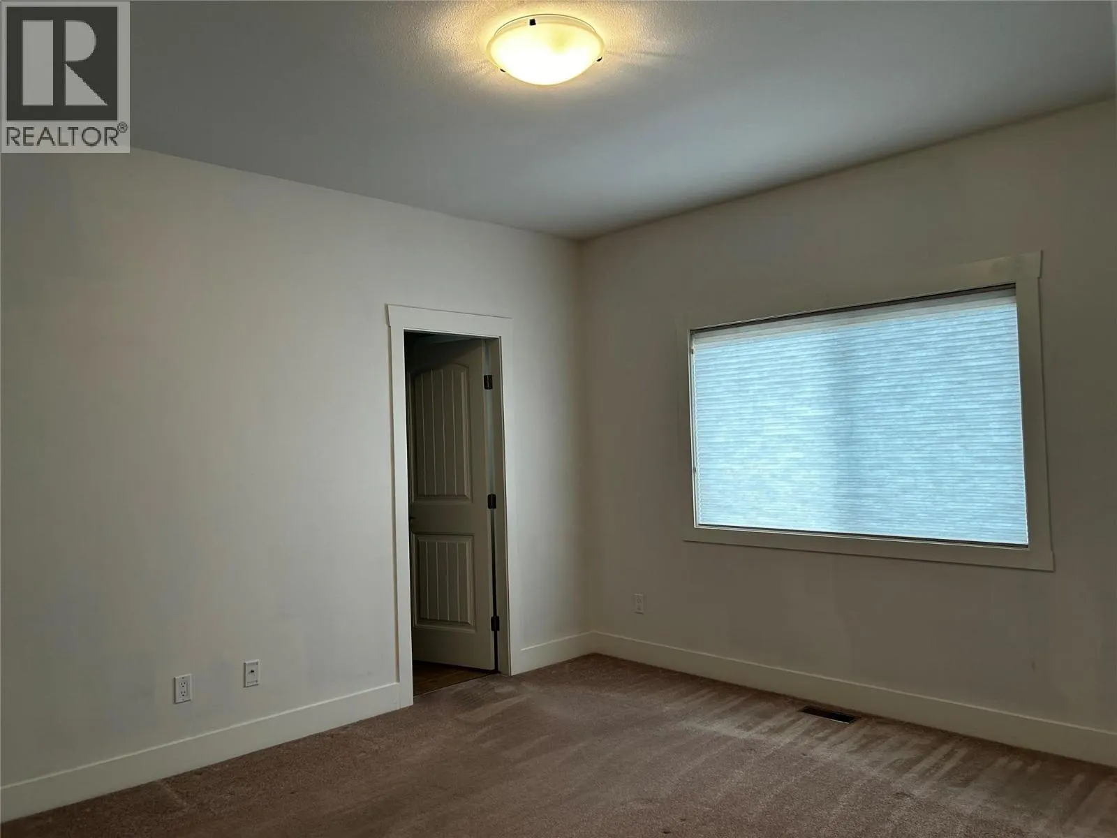 1040 Mt Revelstoke Place Unit# 15