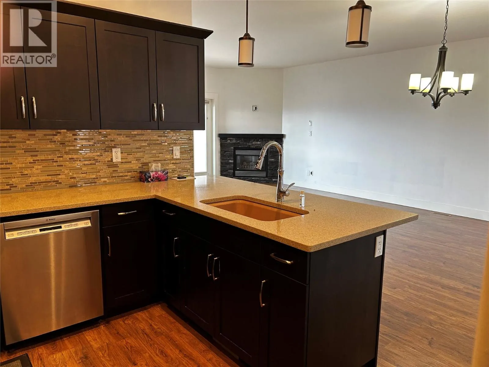 1040 Mt Revelstoke Place Unit# 15