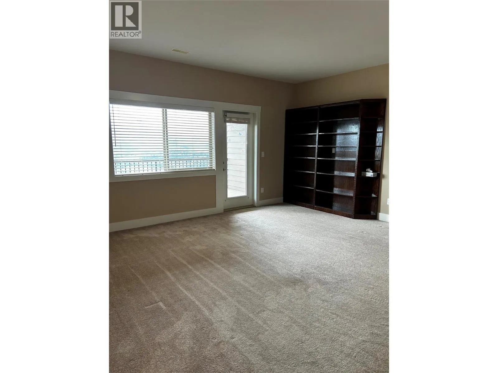 1040 Mt Revelstoke Place Unit# 15