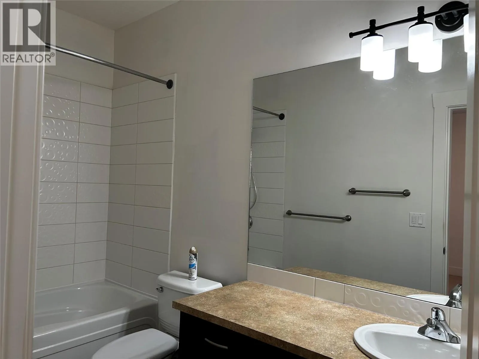 1040 Mt Revelstoke Place Unit# 15