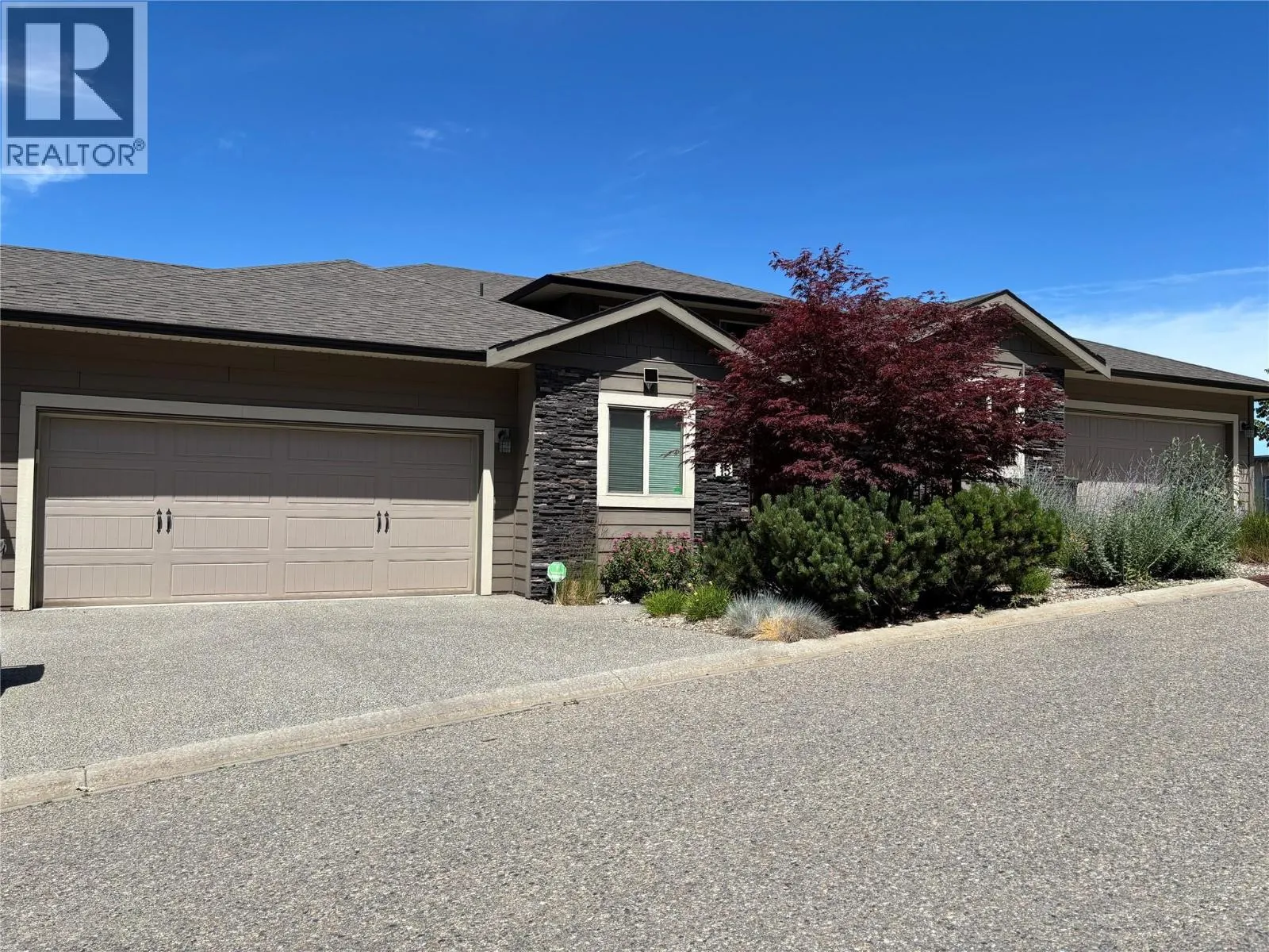 1040 Mt Revelstoke Place Unit# 15
