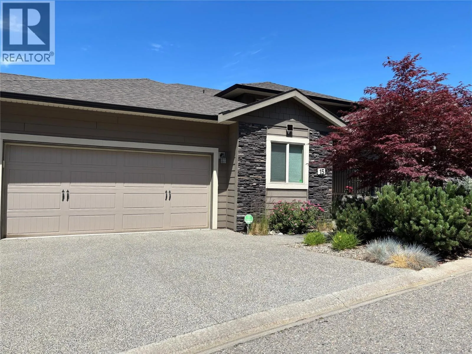1040 Mt Revelstoke Place Unit# 15