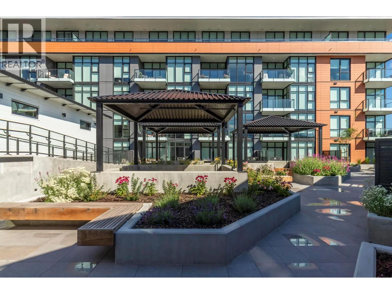 3389 Lakeshore Road Unit# 314