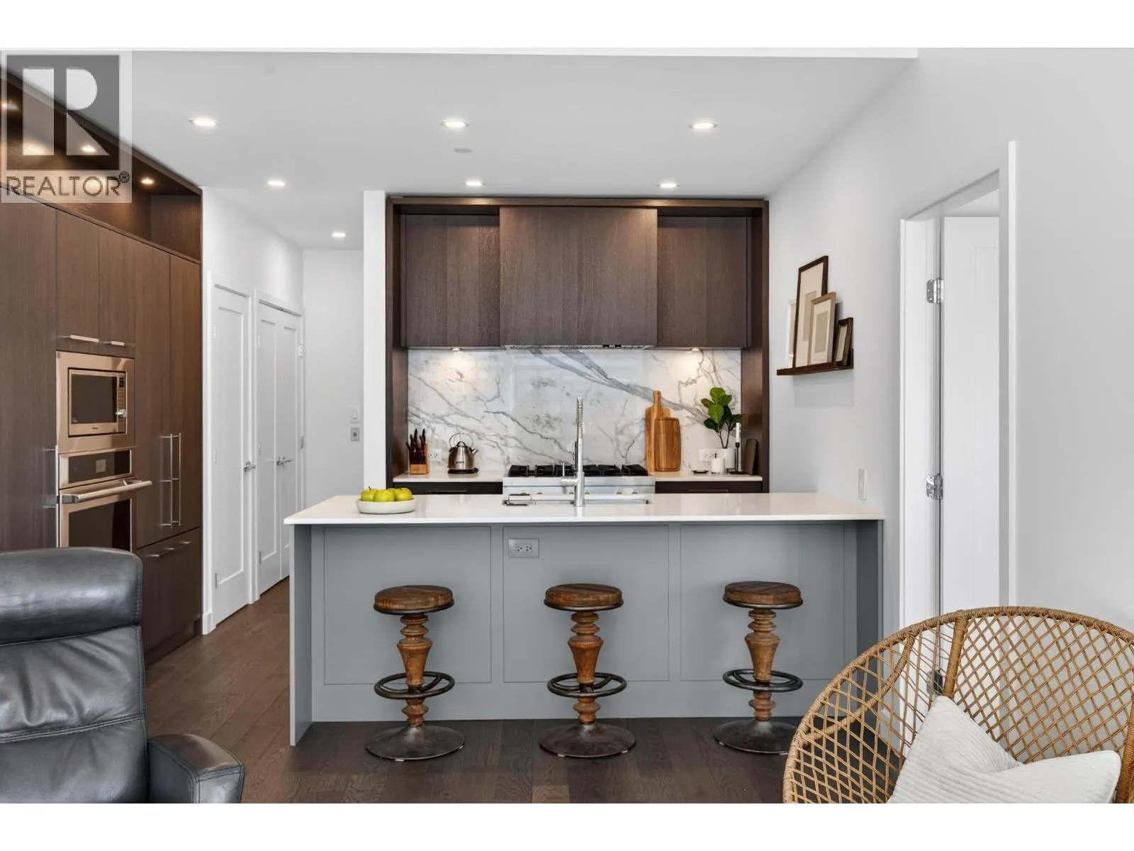 3389 Lakeshore Road Unit# 314