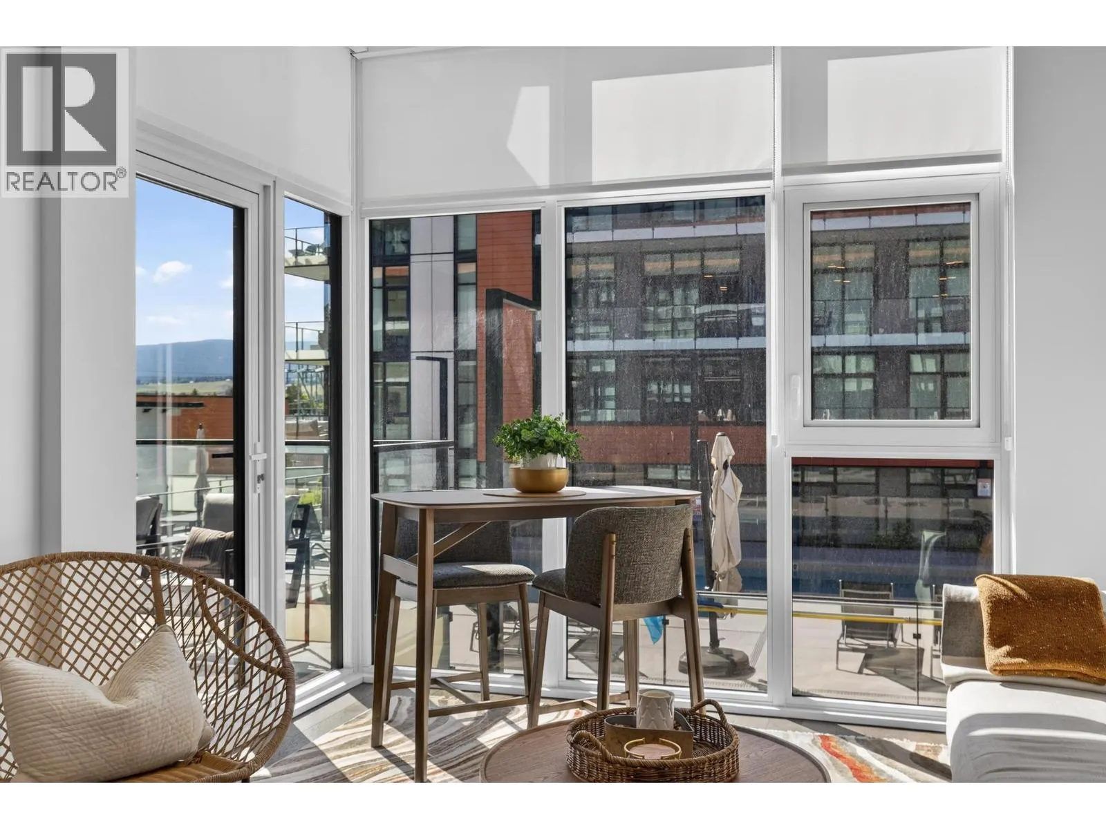 3389 Lakeshore Road Unit# 314