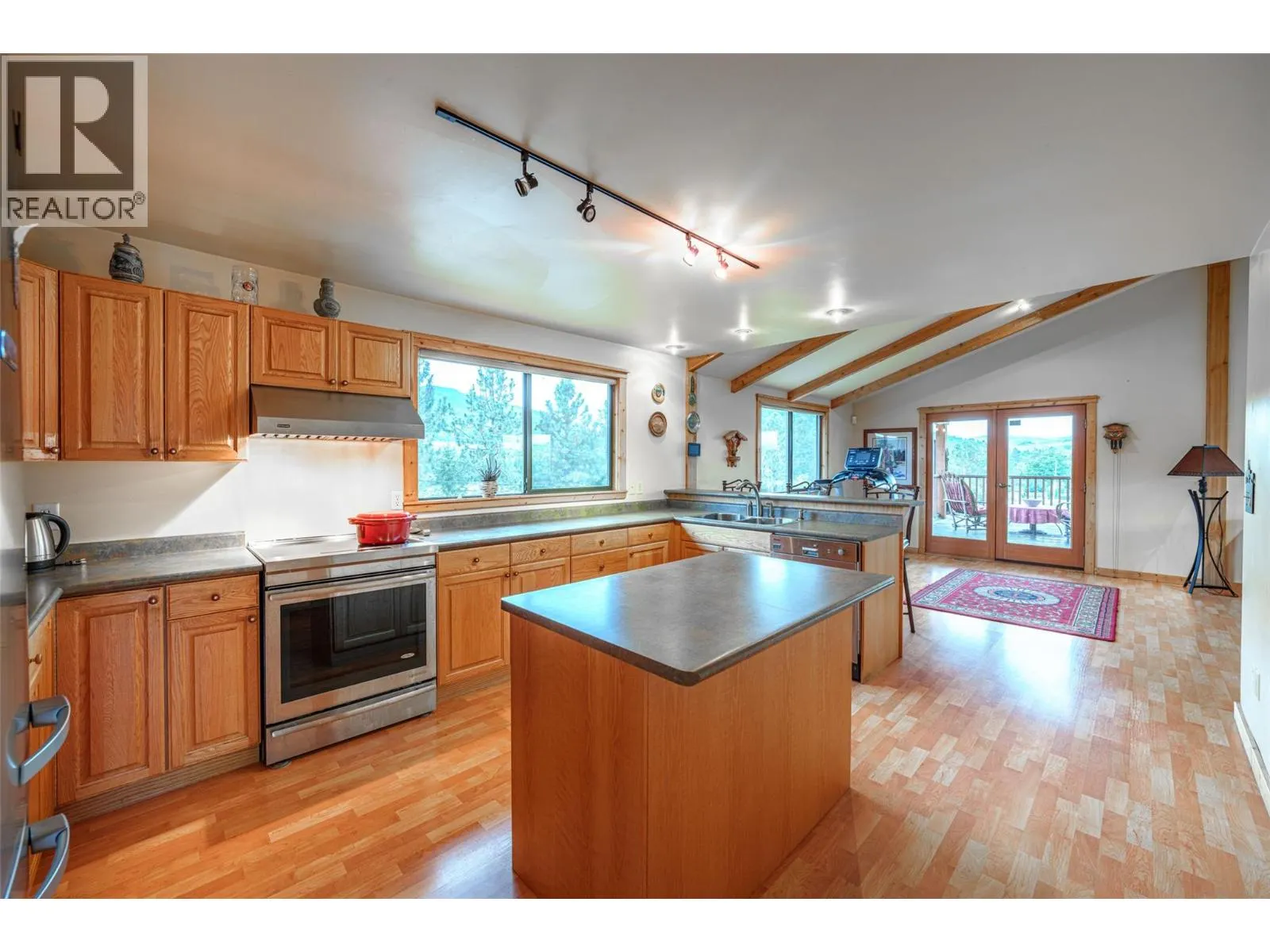 9109 Mackie Drive