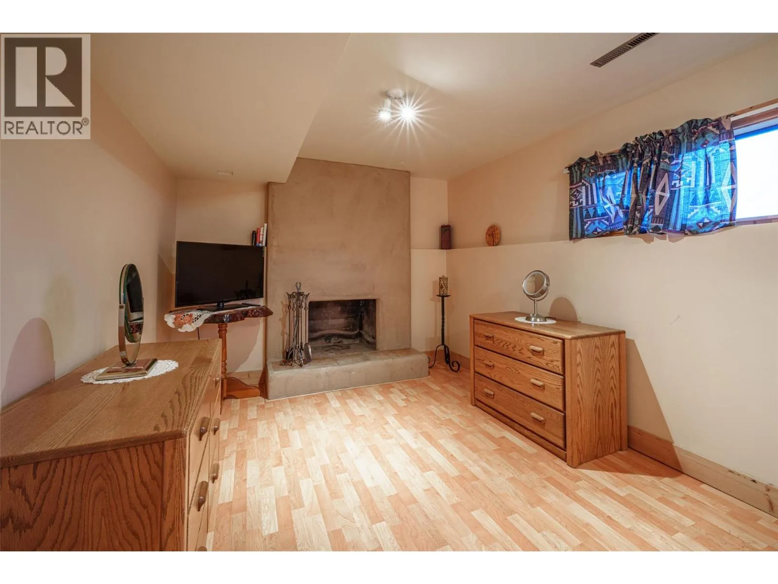 9109 Mackie Drive