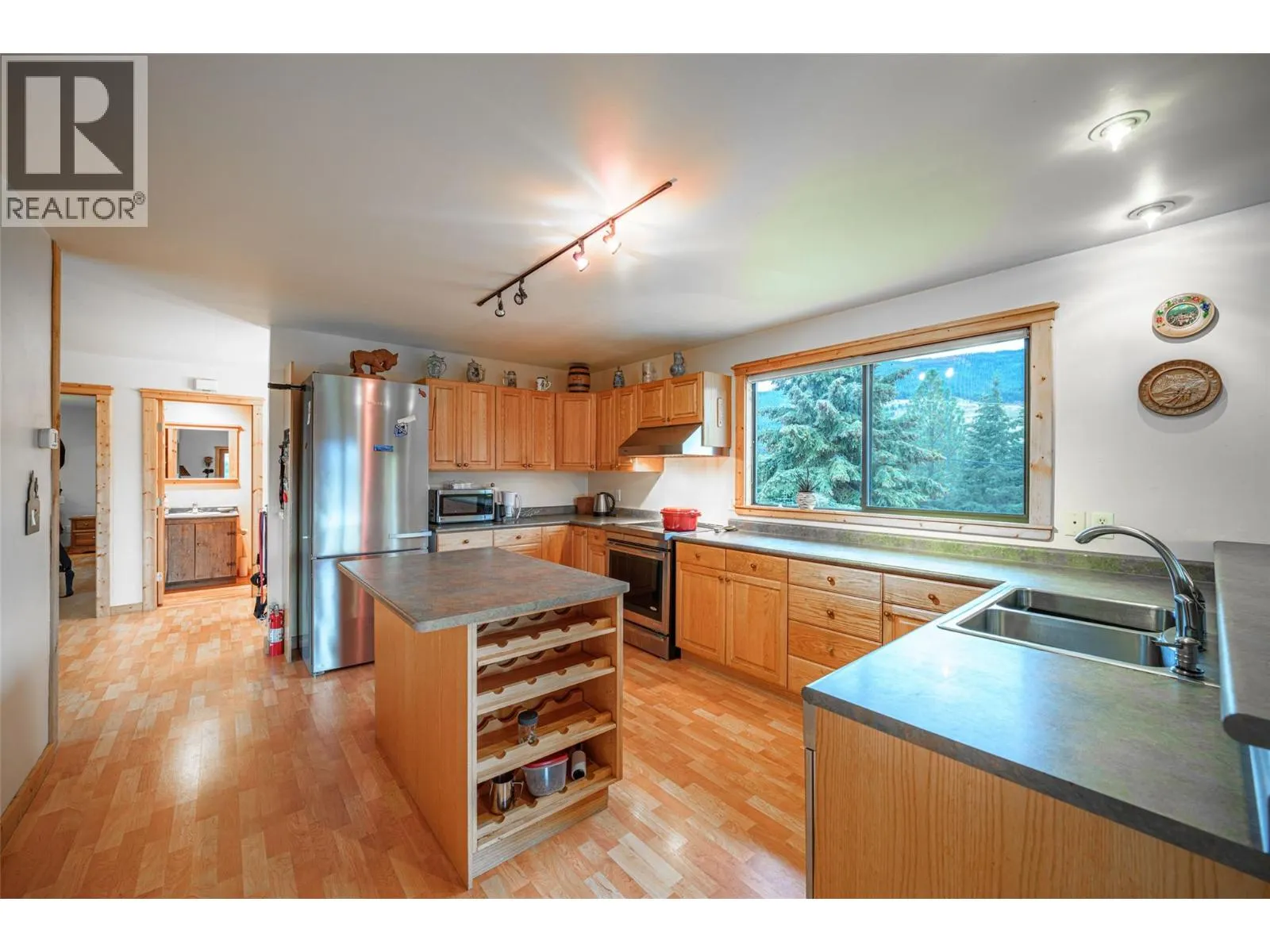 9109 Mackie Drive