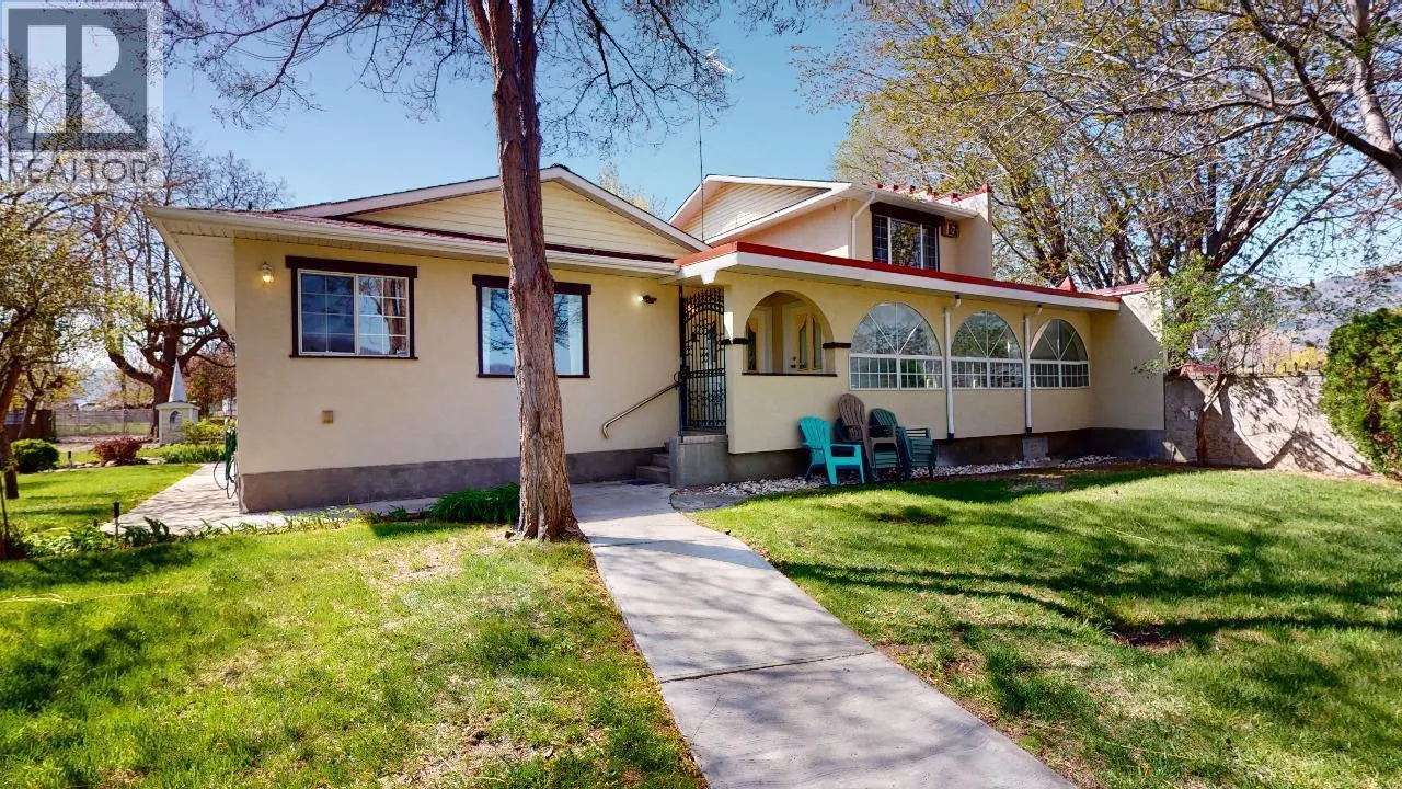 6906-6908 PONDEROSA Drive