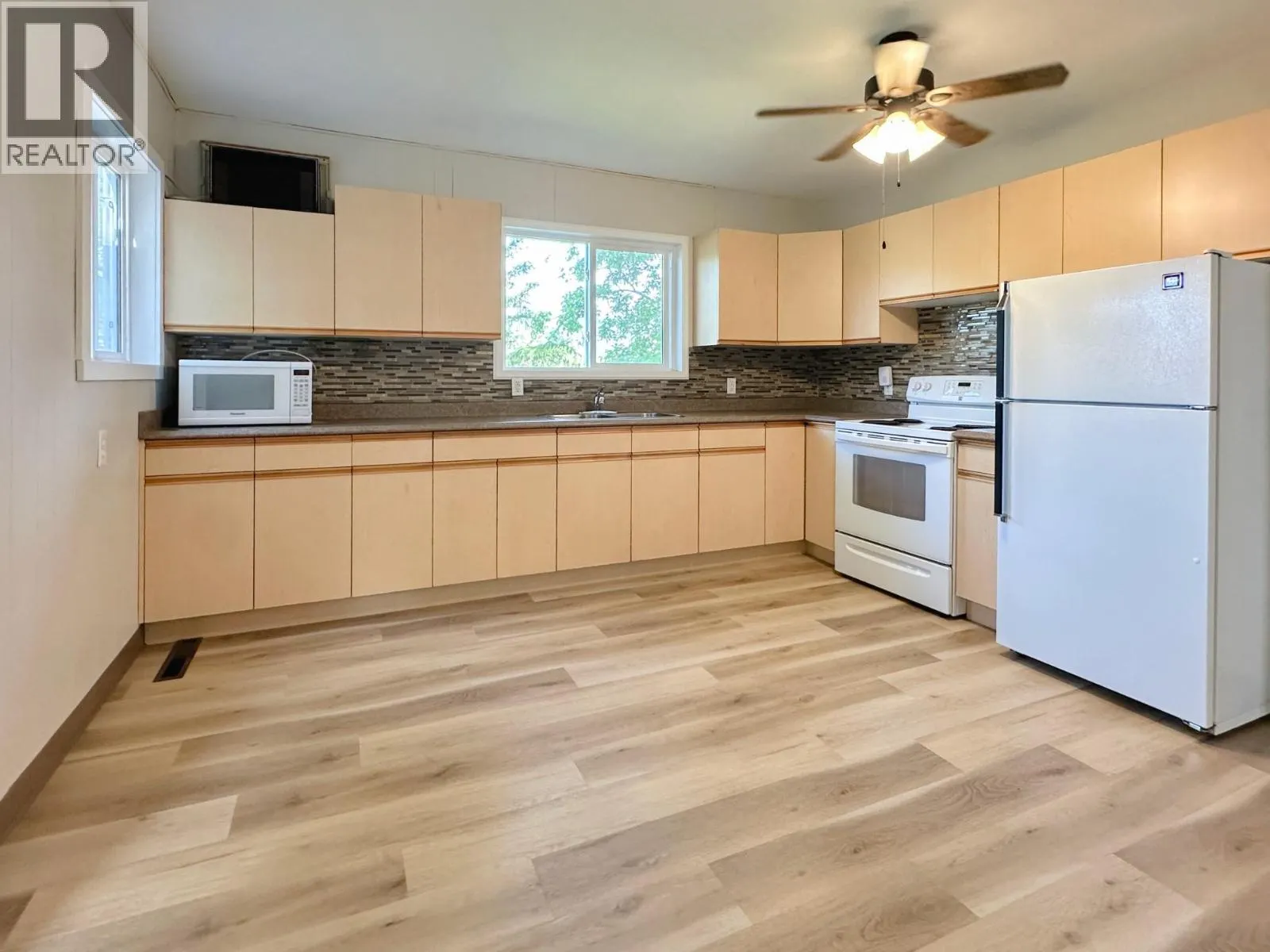 6910 PONDEROSA Drive